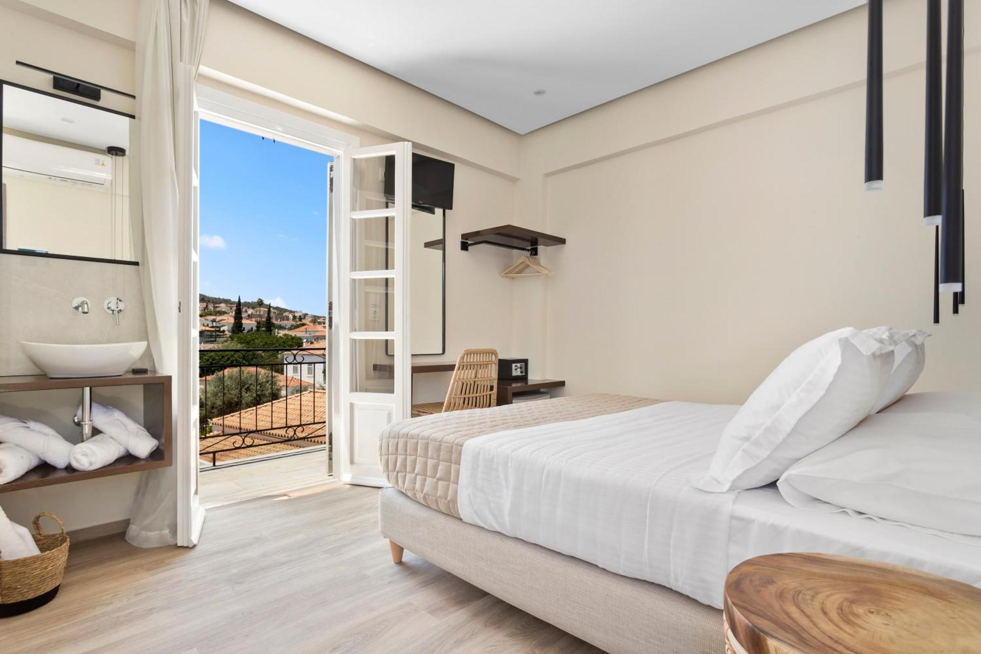 Ethereal Stay Spetses Town Екстер'єр фото